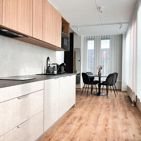 Apartment Spacious & Sunny Riverside In